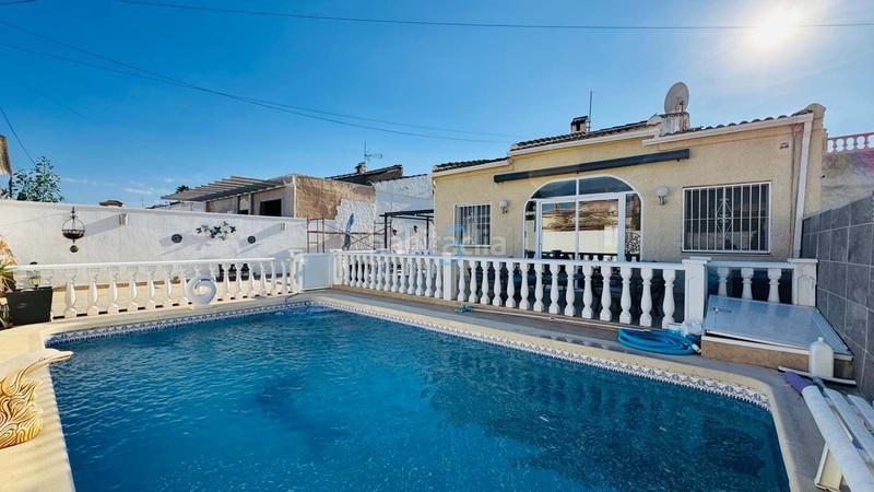 Foto 50d3b746-8636-4617-9e6b-841316044481. Casa amb calefacció piscina a Zona Carrefour - Urbanizaciones Torrevieja