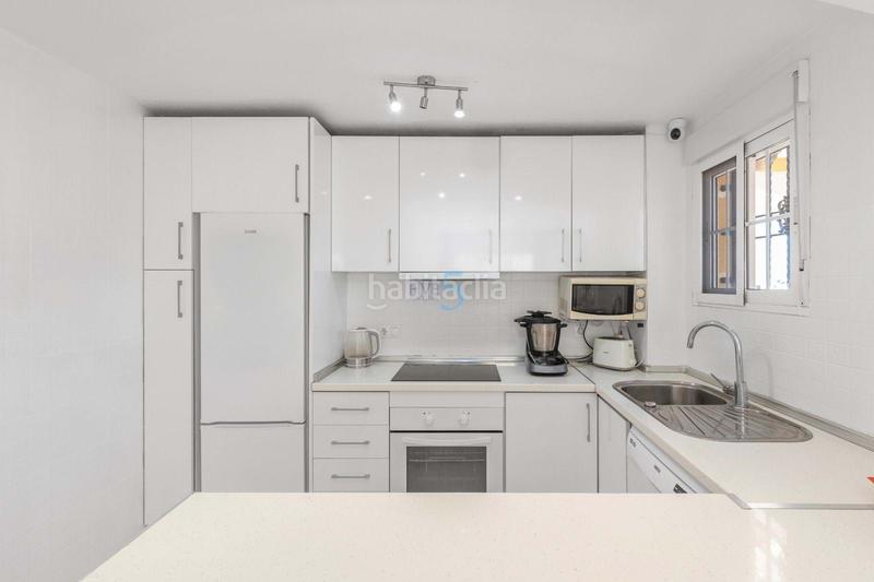 Foto 4fb5bcc6-e11d-47cf-9fd8-516921013989. Maison jumelée avec piscine dans Lomas de Cabo Roig - Los Dolses Orihuela