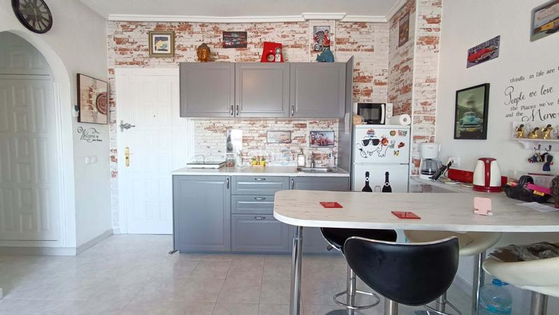 Foto e17bb0c2-4b1f-4b7c-9aeb-60d4681d6287. Pis amb piscina a Rojales