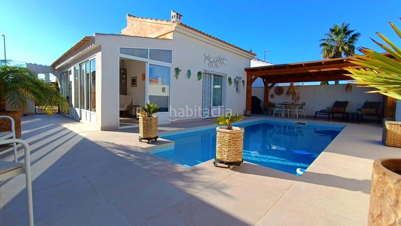 Foto 06827af2-f747-430d-9f53-65f36a53b393. Casa con riscaldamento piscina in Zona Carrefour - Urbanizaciones Torrevieja