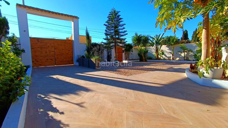 Foto 070c703f-6e14-4dfb-9288-7a7a8eea078b. Casa con riscaldamento piscina in Zona Carrefour - Urbanizaciones Torrevieja