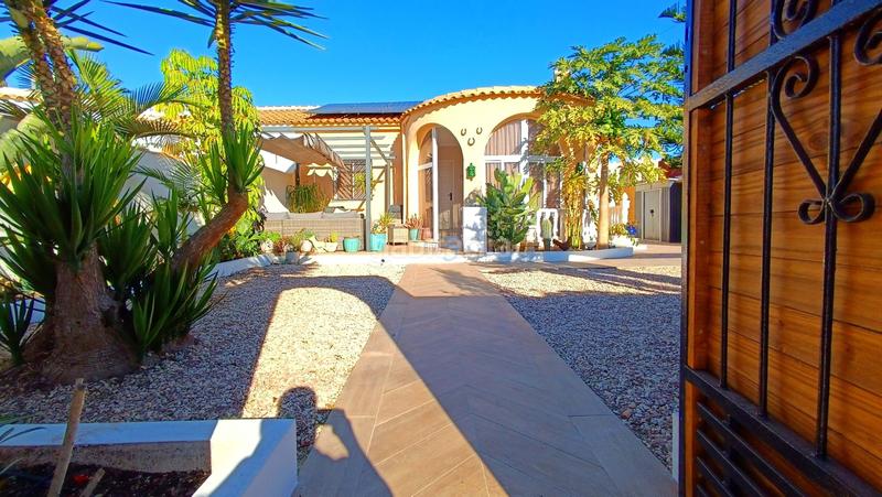 Foto 123d5a49-f919-4f63-bf71-a2cf1b427b1e. Casa con riscaldamento piscina in Zona Carrefour - Urbanizaciones Torrevieja