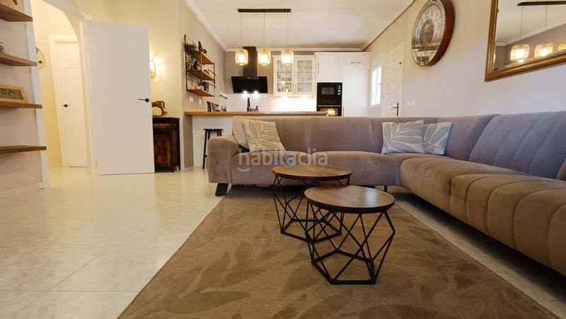 Foto 14ec8623-9782-49f0-8000-e557f27a484f. Casa con riscaldamento piscina in Zona Carrefour - Urbanizaciones Torrevieja