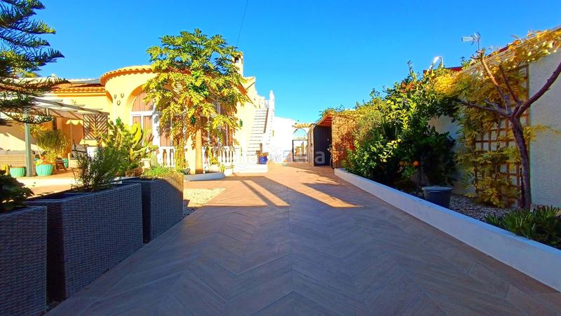 Foto 2f3beb67-e67f-407d-9d4a-03f2b0fc4aff. Casa con riscaldamento piscina in Zona Carrefour - Urbanizaciones Torrevieja