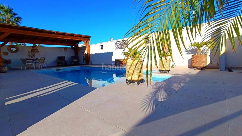 Foto 9be2bed4-e56f-4b70-984b-44ed82a7c9b2. Casa con riscaldamento piscina in Zona Carrefour - Urbanizaciones Torrevieja