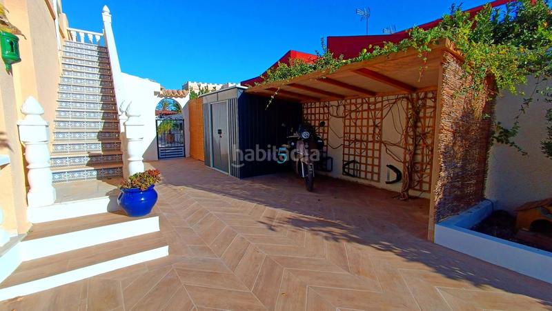 Foto ab8c5dcf-93c9-433e-8569-a93d751aa905. Casa con riscaldamento piscina in Zona Carrefour - Urbanizaciones Torrevieja