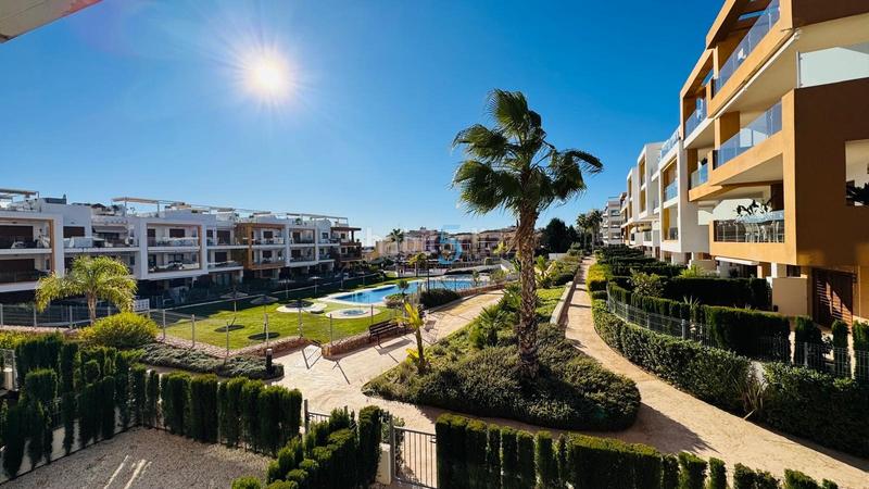 Foto 4da367a5-1c23-46d9-9e3e-0b28b2dfdaa8. Appartamento con piscina in Villamartín-Las Filipinas Orihuela