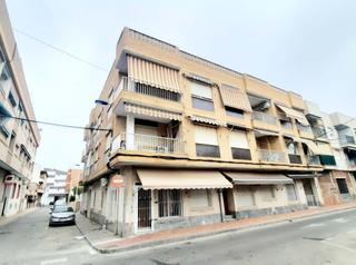 Etagenwohnung  Calle chamartin. Apartamento reformado de 3 dormitorios y 1 baño en el segundo pi