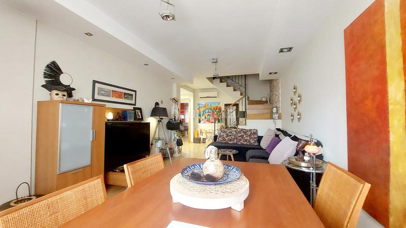 Foto 139dfe8e-f408-4a8d-b3cb-6daa86d7cefd. Maison jumelée avec chauffage parking dans Centro Alcázares (Los)