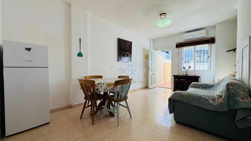 Foto 82f38337-a658-4799-a458-0a507033bbe1. Maison jumelée avec piscine dans Villamartín-Las Filipinas Orihuela