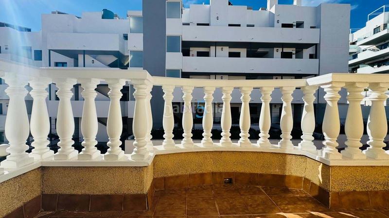 Foto e407c1bb-b023-4f36-95d5-27e9df9ddcd1. Maison jumelée avec piscine dans Villamartín-Las Filipinas Orihuela