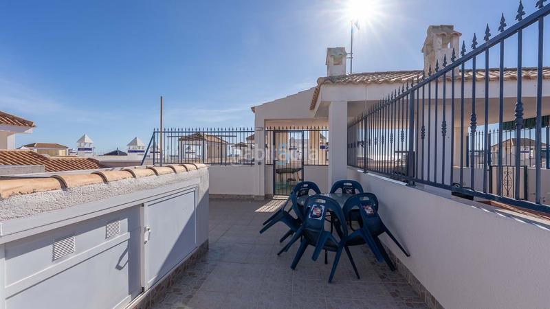 Foto df39a13c-74eb-4d1c-bc54-ac75f6fc15e1. Flat with pool in Playa de los Náufragos Torrevieja
