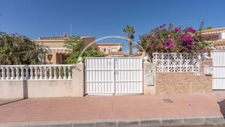 Maison  Avenida de espana. Fantástica villa adosada de 3 dormitorios con piscina privada e