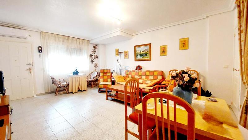Foto 5df2d97b-9265-45f5-b504-9eee7e45cf49. Casa a schiera con parcheggio in Centro Alcázares (Los)