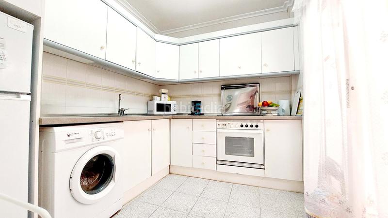 Foto e067858d-7dfe-42a2-9c28-22b0fe4c40fd. Casa a schiera con parcheggio in Centro Alcázares (Los)