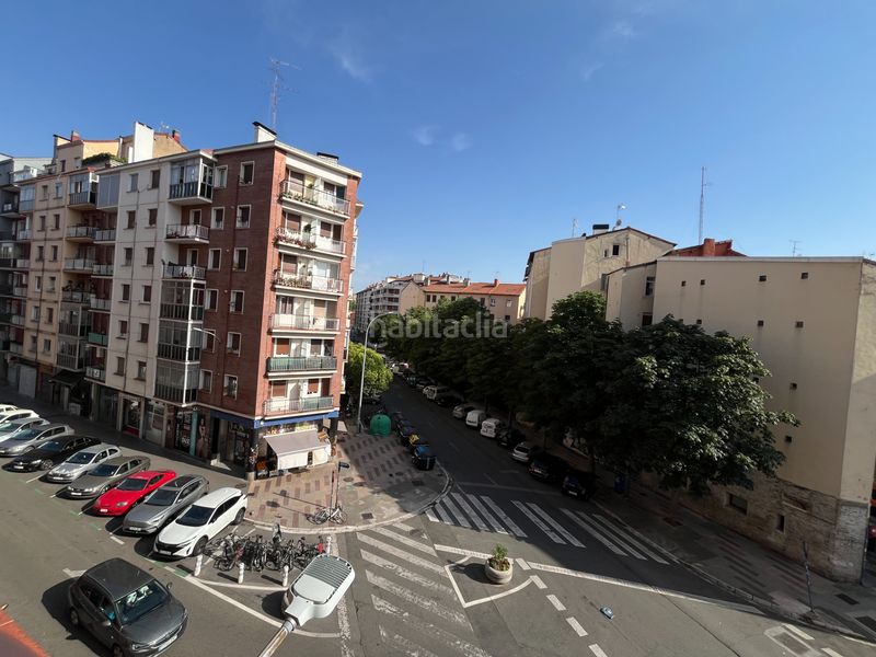 Foto e7f1f784-2c34-4f4c-b7a1-05c6039dfd19. Pis amb calefacció a Judimendi Vitoria - Gasteiz