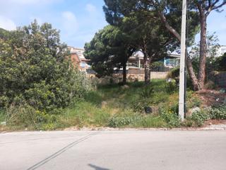 Terreno residencial en Carrer parc güell 16. Terreno en venta en premia de dalt