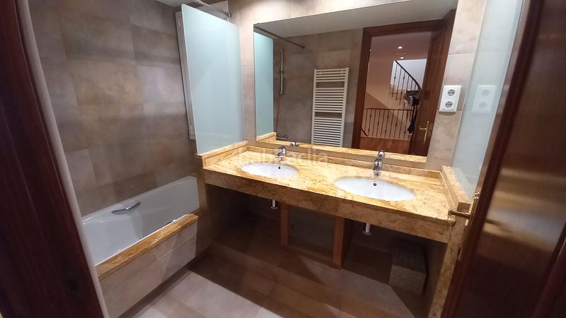 Foto b72860a4-114d-4ac2-bc2d-f3b64156f49a. Chalet casa independiente en venta en Vilassar de Dalt