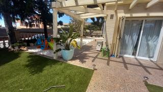 Maison jumelée à Premià de Dalt. Casa esquinera orientada al sol en premia de dalt