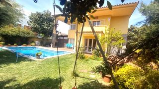 Chalet  Carrer dels pescadors. - casa/chalet independiente en venta en premia de mar.