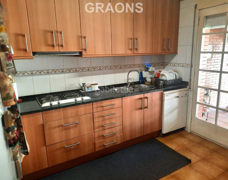 Foto ac9d160a-8505-4047-8f34-c8e983c5bf27. Doppelhaus mit heizung parking in Sector Est Premià de Mar