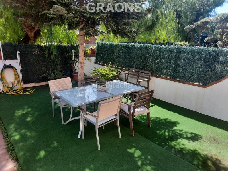 Foto c2f547f0-9d42-4357-9ca0-389423475fbc. Doppelhaus mit heizung parking in Sector Est Premià de Mar