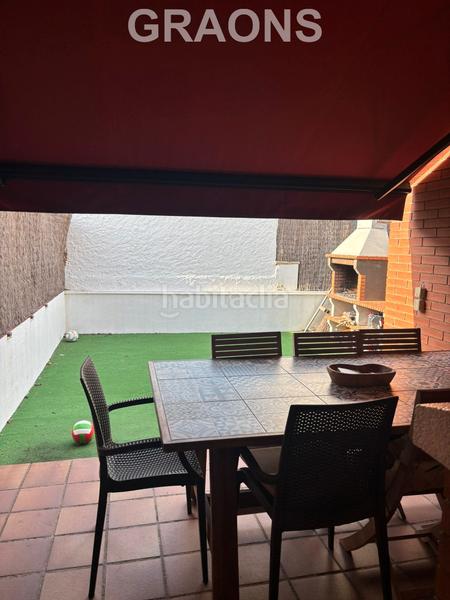 Foto eba2e9bc-c92e-4707-a930-995e6bf3e037. Doppelhaus mit heizung parking in Sector Est Premià de Mar