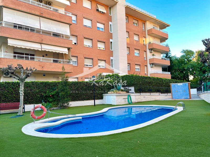 Foto aac44dba-c418-4012-a33a-1ea4ee5cd195. Etagenwohnung mit heizung pool in Centre Salou