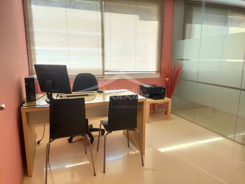 Foto e08876ba-043e-4646-8111-f7b09755eaf4. Location bureau dans carrer de l'heura 2 dans Vila-seca poble Vila-seca