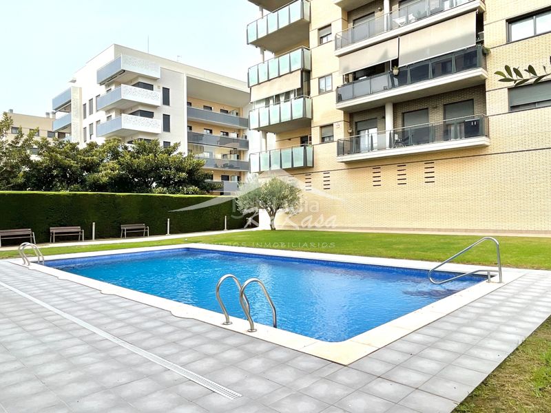 Foto 7139f4fb-30ad-4144-a3a1-8a024640f0d0. Pis amb calefacció aparcament piscina a Vila-seca poble Vila-seca