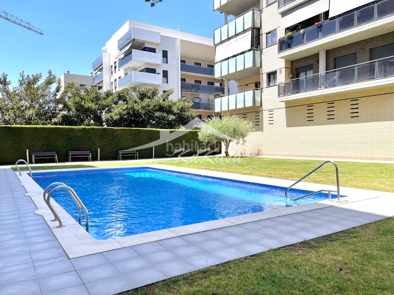 Foto f54d9db3-34b8-4865-a56b-ca116e81a1e4. Pis amb calefacció aparcament piscina a Vila-seca poble Vila-seca