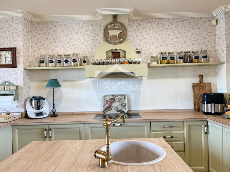 Foto 1617e312-2619-42b5-9dcf-5f9eef47a3a5. Chalet con camino riscaldamento parcheggio piscina in Alpicat