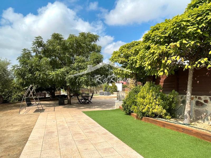 Foto 2eac7475-ec63-4c62-98d3-1e6e59a3f8a2. Chalet con camino riscaldamento parcheggio piscina in Alpicat