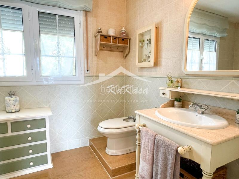 Foto 55ca3e8d-b691-4399-908c-cfc1ca84e88e. Chalet con camino riscaldamento parcheggio piscina in Alpicat