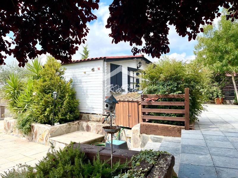 Foto 5cbeff70-6af6-4b51-8413-18efcce7e3f4. Chalet con camino riscaldamento parcheggio piscina in Alpicat