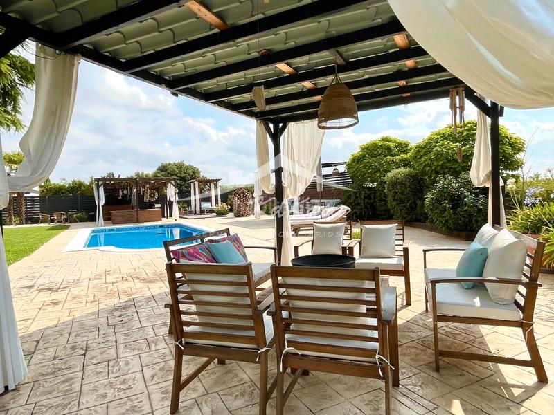 Foto 64c3b678-dc2e-4a5b-9f22-09d849be2d37. Chalet con camino riscaldamento parcheggio piscina in Alpicat