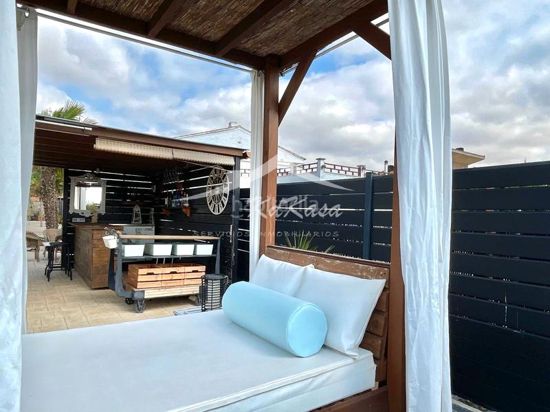 Foto 6a15e2e2-3b01-4d15-8429-e402671f7a18. Chalet con camino riscaldamento parcheggio piscina in Alpicat