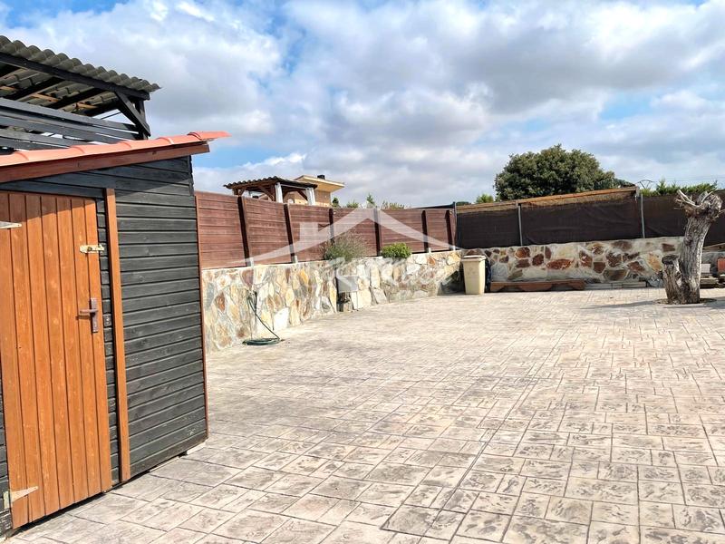 Foto 74c9d028-8050-472a-b8d3-87a0387f05d6. Chalet con camino riscaldamento parcheggio piscina in Alpicat