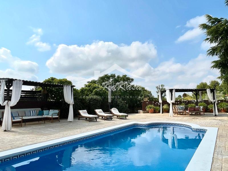 Foto 78342ecc-8835-42d9-bcfb-0dc1ff6a3cc5. Chalet con camino riscaldamento parcheggio piscina in Alpicat