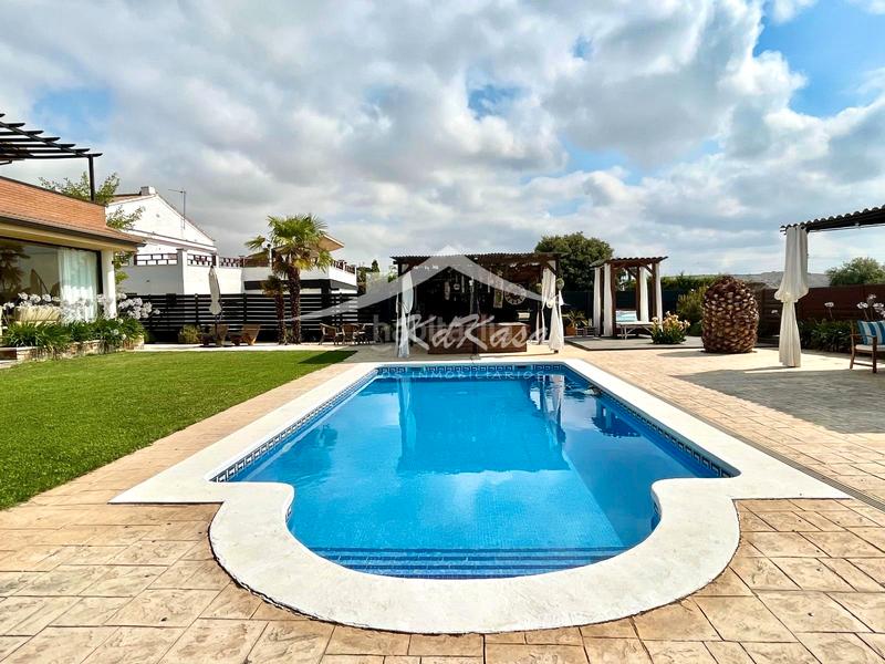 Foto 78e7411a-6823-46ca-97ec-031c9fa8947d. Chalet con camino riscaldamento parcheggio piscina in Alpicat