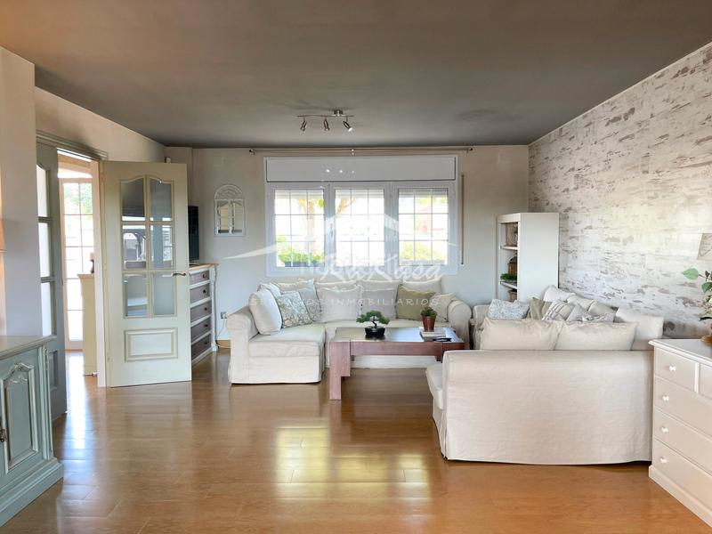 Foto 9a2271de-d0a0-4244-aeda-037a5a5f0edc. Chalet con camino riscaldamento parcheggio piscina in Alpicat