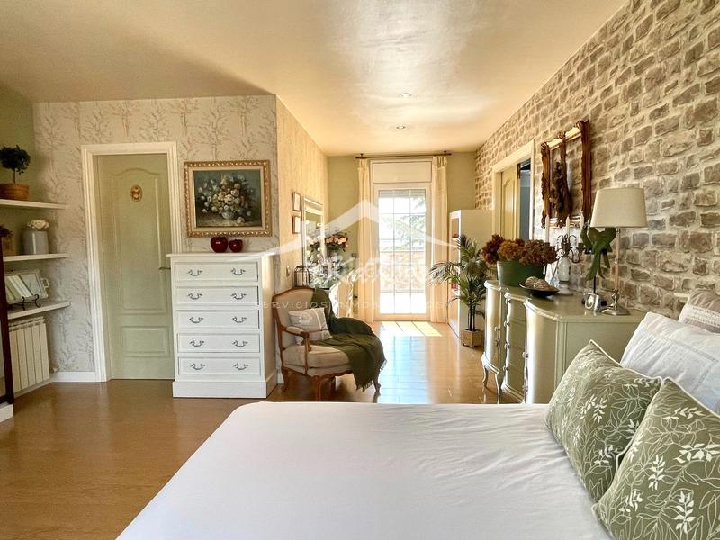 Foto a486c281-ad76-427c-b976-1425fe67ea0a. Chalet con camino riscaldamento parcheggio piscina in Alpicat