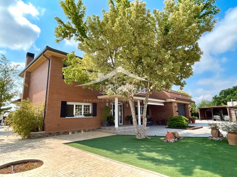 Foto d79c913f-3186-4859-8b37-72fca87f3cc5. Chalet con camino riscaldamento parcheggio piscina in Alpicat