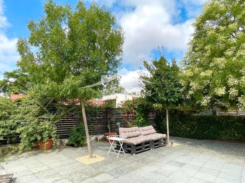 Foto e8a9ef4d-9c52-4e7d-980d-08d543c80f62. Chalet con camino riscaldamento parcheggio piscina in Alpicat