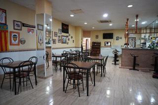 Local Comercial  Avenida virgen del rosario. Se vende bar con facilidades para emprender tu negocio