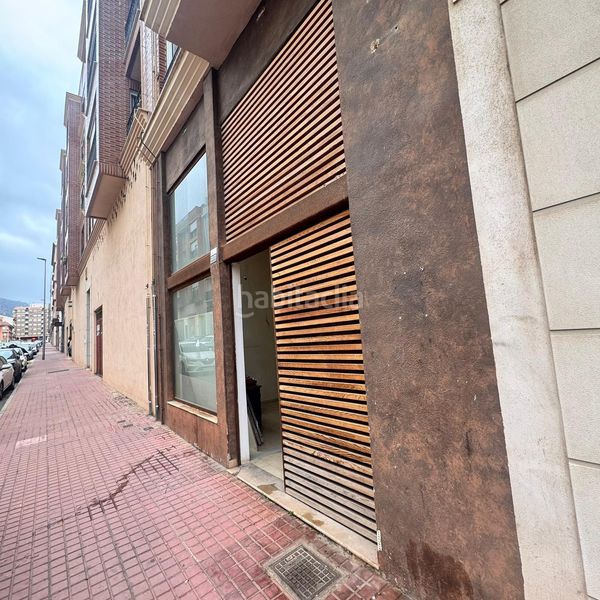Foto 32d97839-e1c2-4aed-bf01-9814a1bf7c0d. Local comercial a Vall d´Uixó (la)