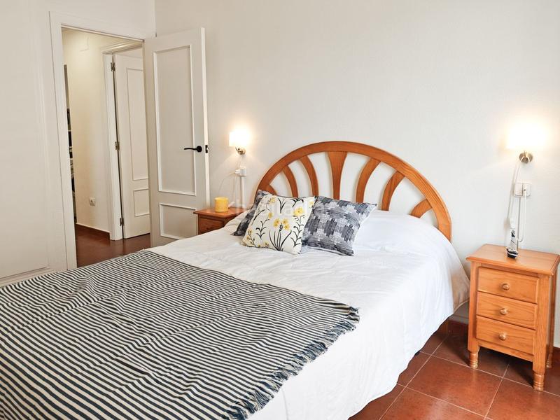 Foto ef0d9a03-0c48-4004-9d85-0965f1045039. Planta baixa amb aparcament piscina a Centro-El Castillo Sagunt