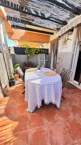 Foto f8d4681e-df74-4368-98c7-2f9c89a9b497. Casa adossada amb calefacció aparcament a La Barraca - Santigons Puçol