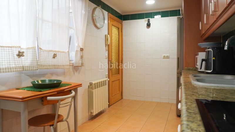 Foto 0b00fb45-7f5f-4b36-ae4a-73f23d11f979. Casa aparellada amb calefacció a playa puerto de Sagunto Sagunt