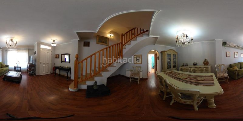 Foto b0ba948a-a195-47c9-ac07-c786e481a5ce. Casa aparellada amb calefacció a playa puerto de Sagunto Sagunt